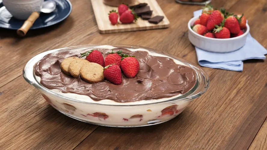 Pavê de Chocolate e Morango